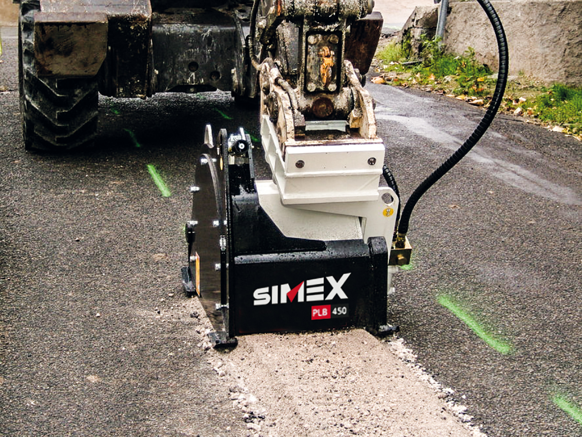 Simex PLB 450 Anbaufräse für Bagger im Einsatz auf grobem Asphaltbelag